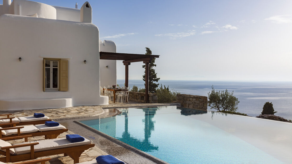 https://mlv.villas/wp-content/uploads/2017/01/Mykonos_Luxury_Villas-24.jpg thumbnail