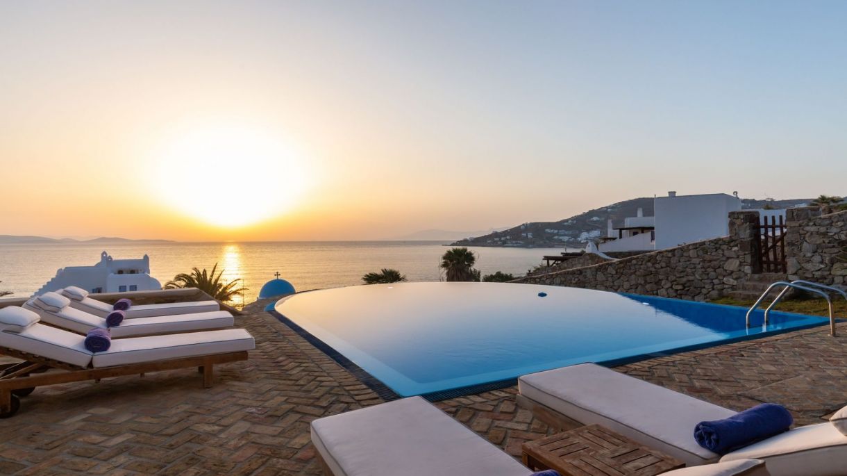 https://mlv.villas/wp-content/uploads/2017/01/VillaAphrodite-167_result.jpg thumbnail