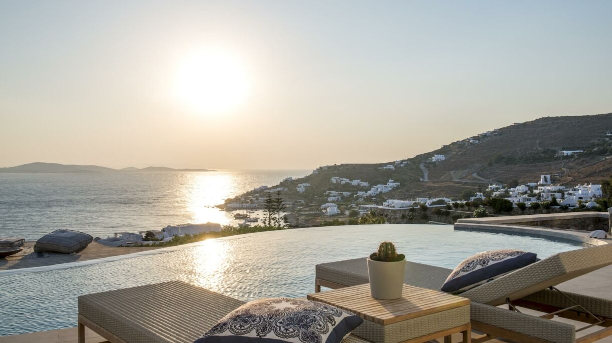https://mlv.villas/wp-content/uploads/2017/02/Villa-Divine-8.jpg thumbnail
