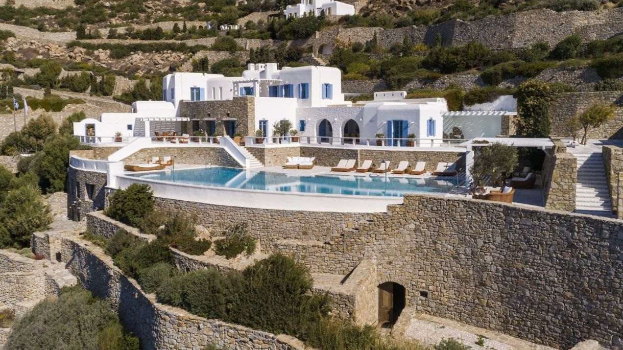 Aqua Retreat image 2