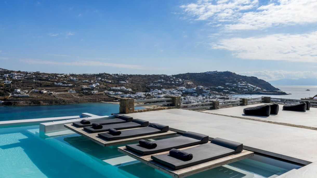 https://mlv.villas/wp-content/uploads/2022/01/Villa-Naomi-28.jpg thumbnail