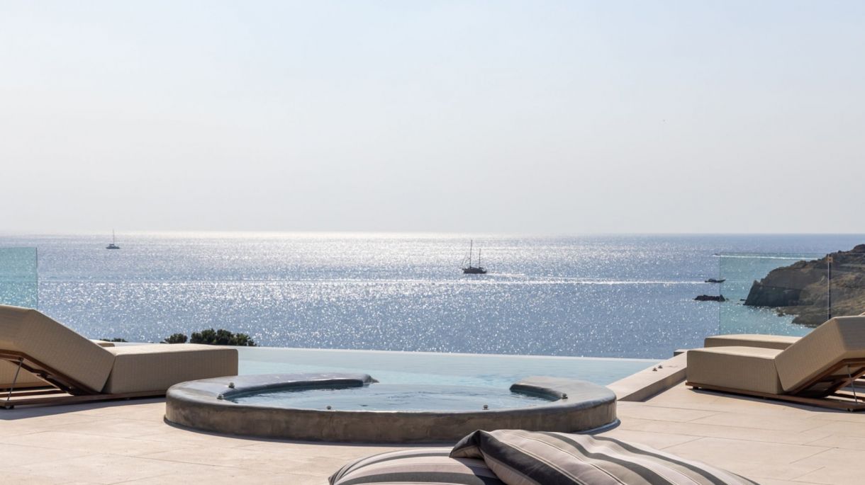 https://mlv.villas/wp-content/uploads/2022/06/Villa-Serayna-5-1.jpg thumbnail