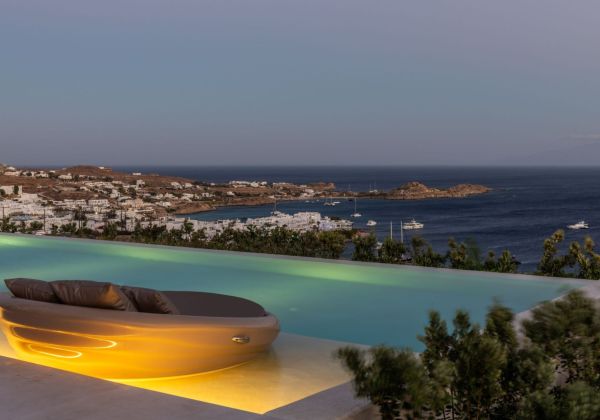 Psarou Retreat