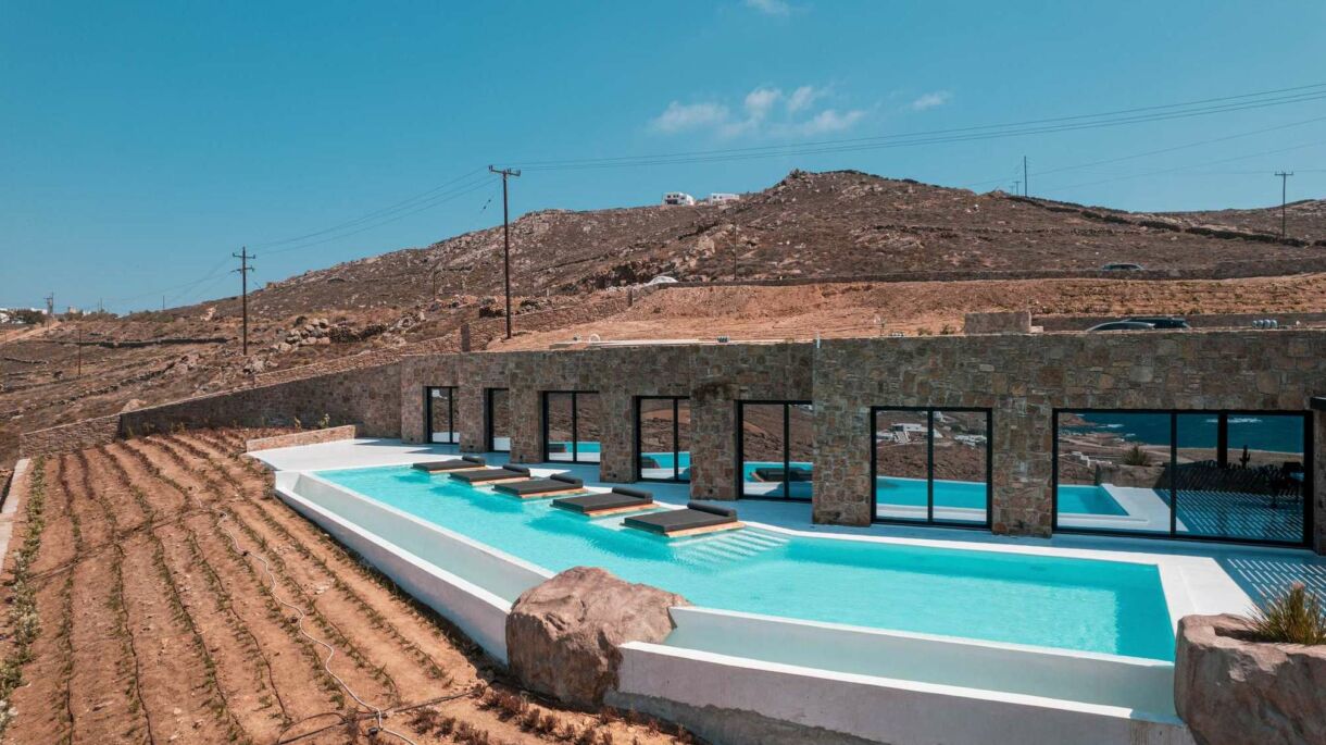 https://mlv.villas/wp-content/uploads/2022/12/Villa-Ivory-Black-Two-23.jpg thumbnail