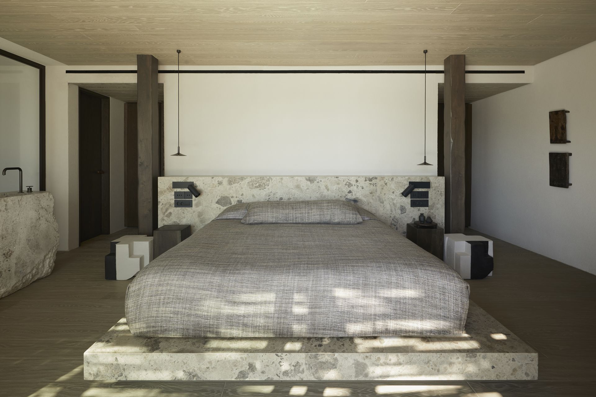 Lithos Estate
