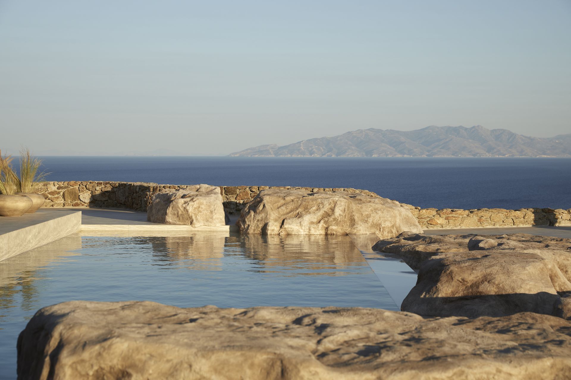 Lithos Estate