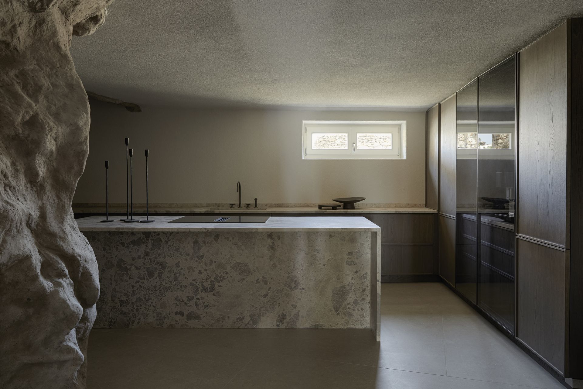 Lithos Estate