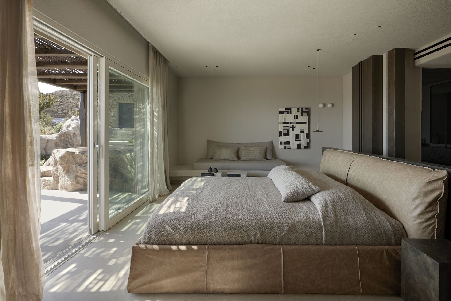 Lithos Estate