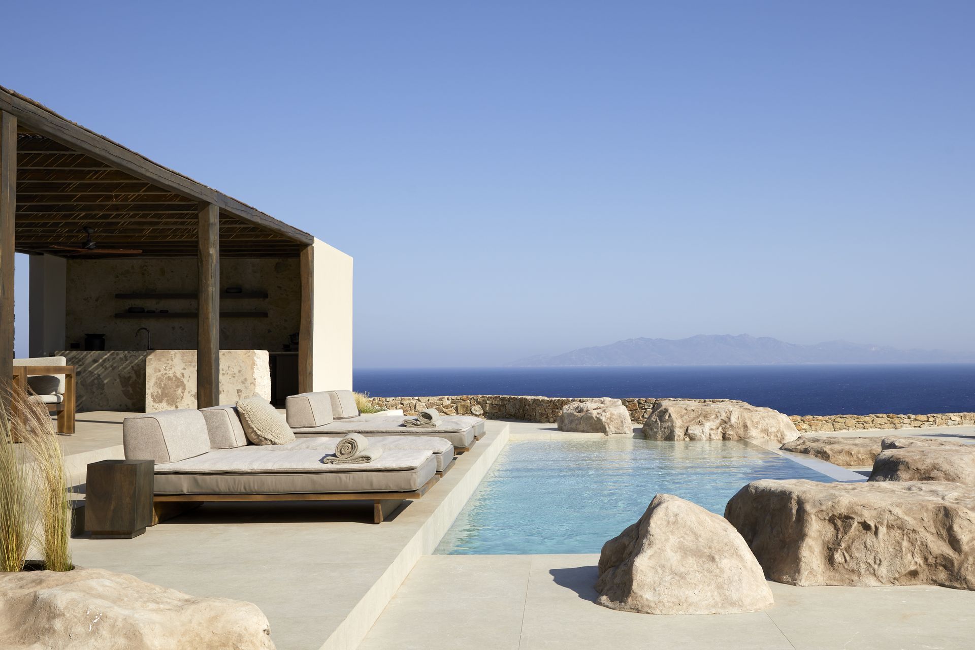 Lithos Estate