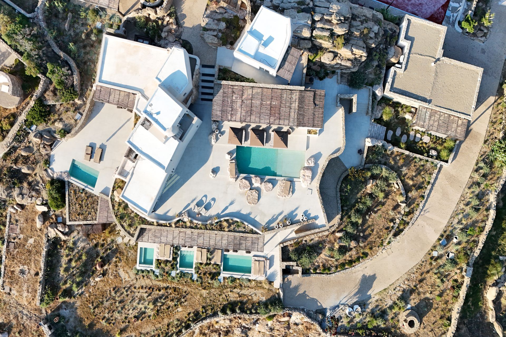 Lithos Estate